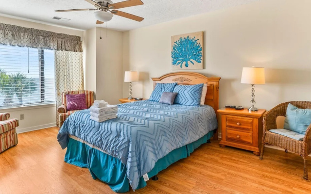643 New Haven - Three Bedroom Villa