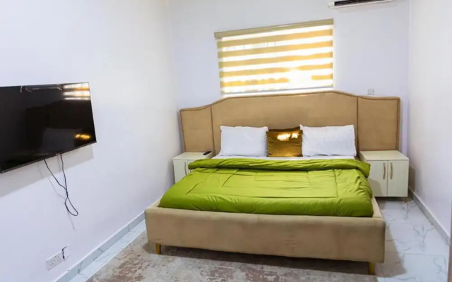 Stunning 2-bed Apartment in Lekki