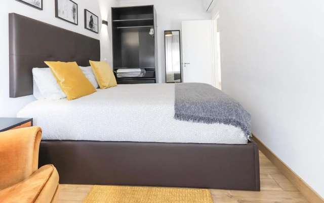 Apartment 66