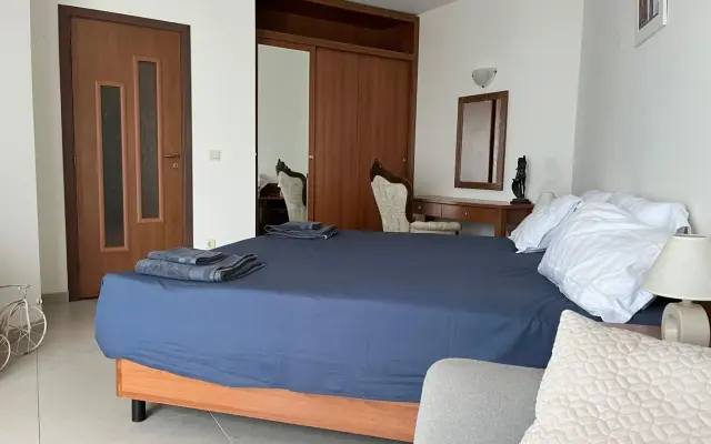Golf Apartments