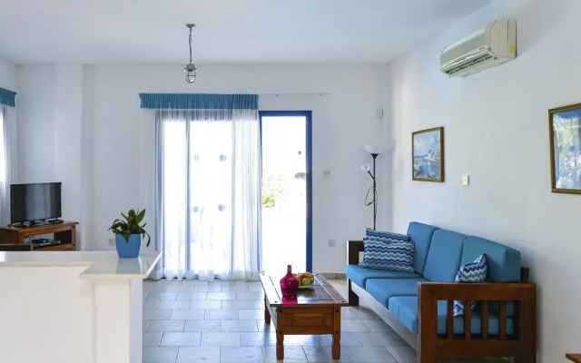 Modern 4-bedroom Villa