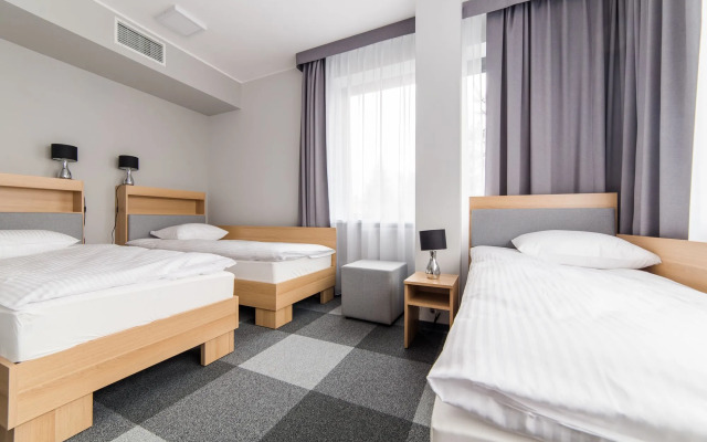 Waw Hotel Airport Okecie