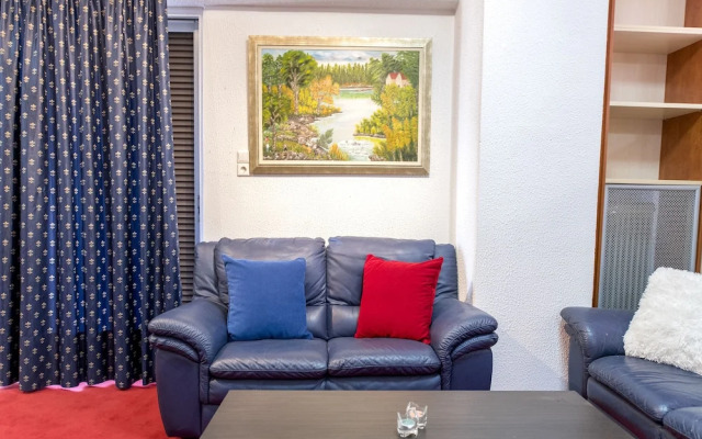 Cinema Museum Apartment