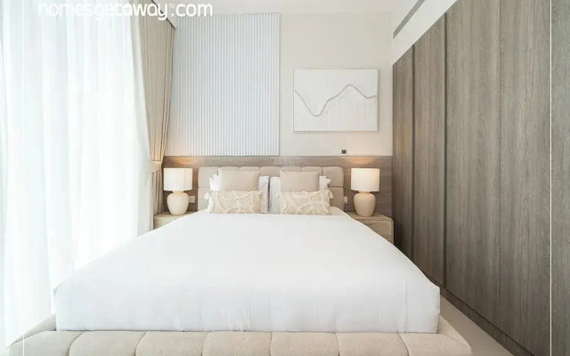 Experience 2BR Luxury Living  LIV Marina