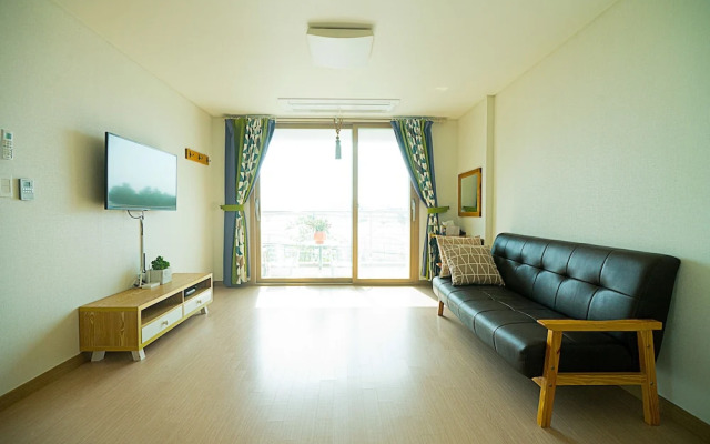 Seogwipo Dorami Pension