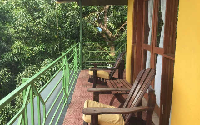 Paradise Inn