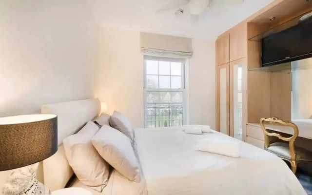 Luxury 2 bed Flat With Garden in Wimbledon