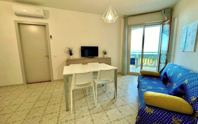 Beachfront Flat With sea View