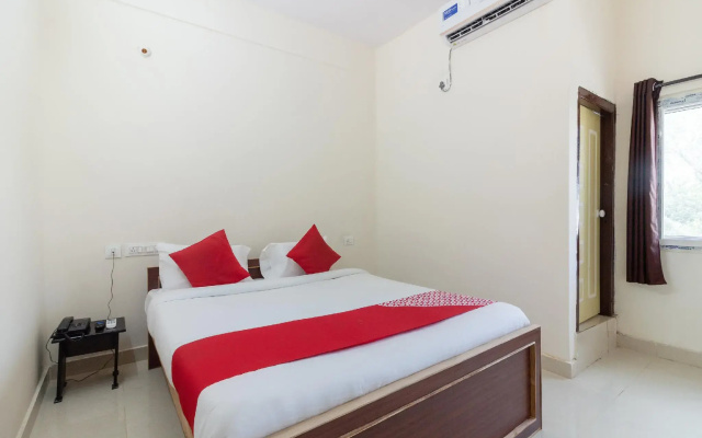 OYO 37427 Hotel Shannu Grand
