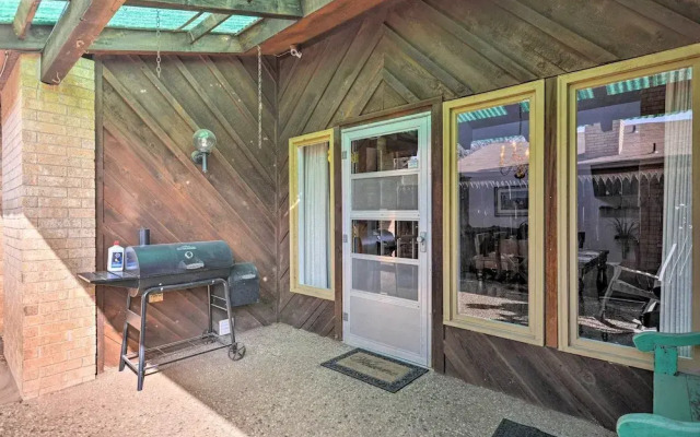 Lubbock Townhome w/ Grill Near TTU & Downtown!