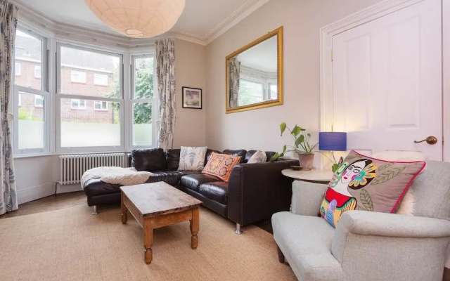 Botanical Home in East Dulwich