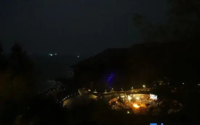 Igloo (dongshan) Luxury Resort