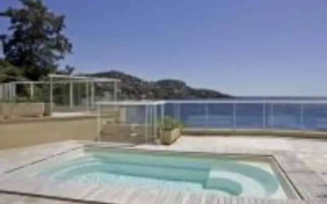 Villa LouCade