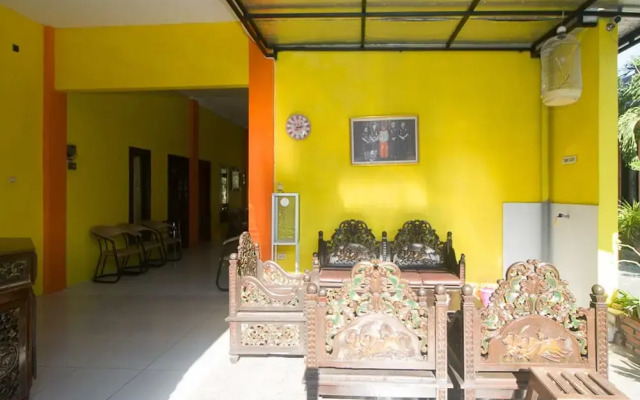 RedDoorz Syariah near Keraton Sumenep
