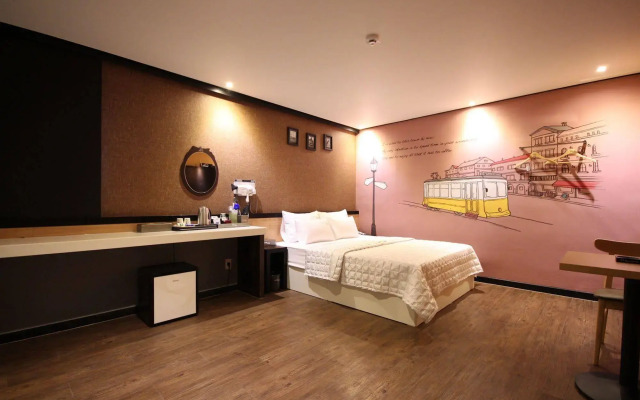 G7 Hotel