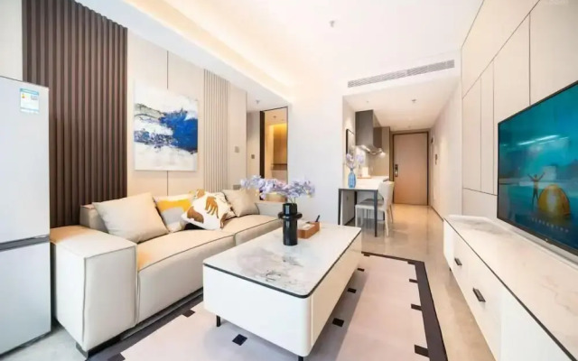 ShenZhen Platinum Collection Service Apt