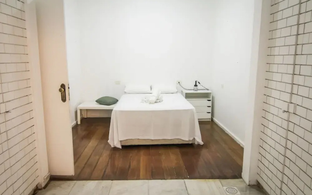 Rio Spot Apartment Q006