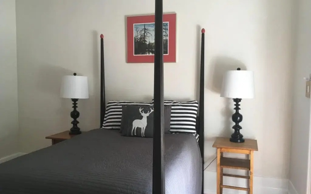 Denaut Mansion Country Inn