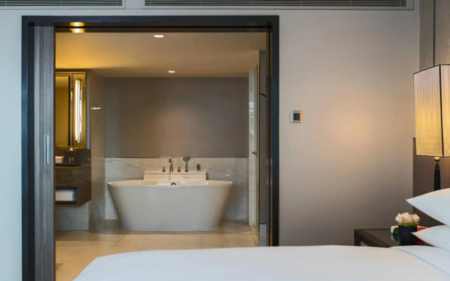 Отель Bangkok Marriott Marquis Queen’s Park