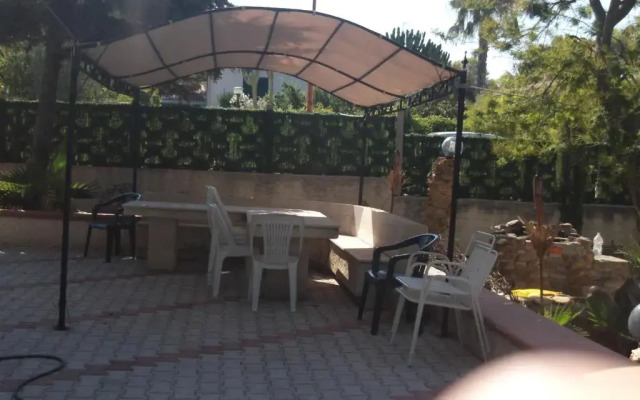Villa Luciano Via Teocrito N 12