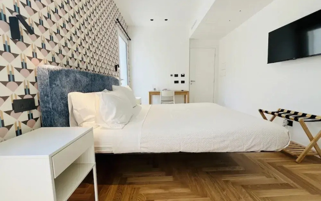 Marina Boutique Rooms