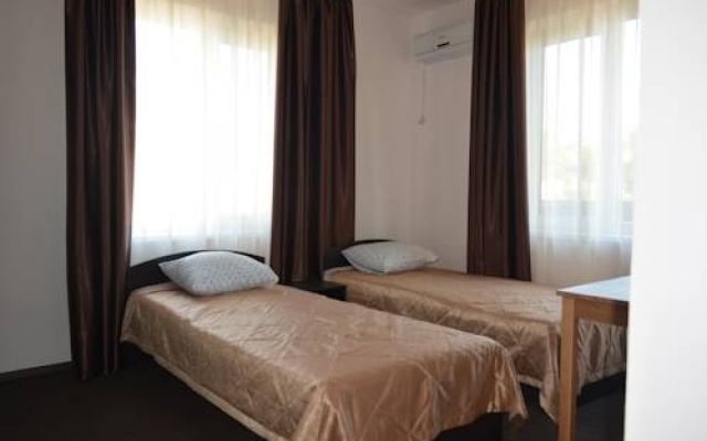 Guest House Terskaya 33