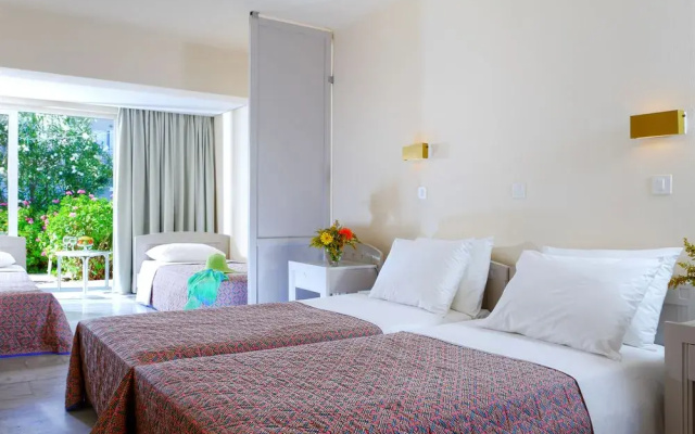 Santa Marina Resort