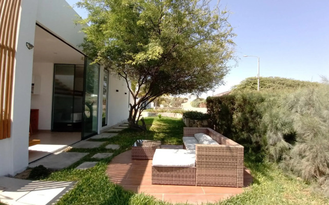 Hermoso Bungalow VerdeMar con Jacuzzi Frente al Mar