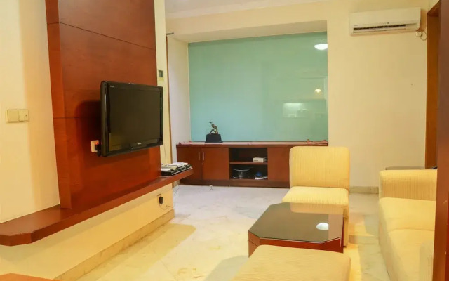 Big 1 Bedroom Park Royale Apartment By Travelio