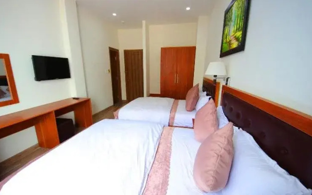 Phuong Vy Luxury Hotel