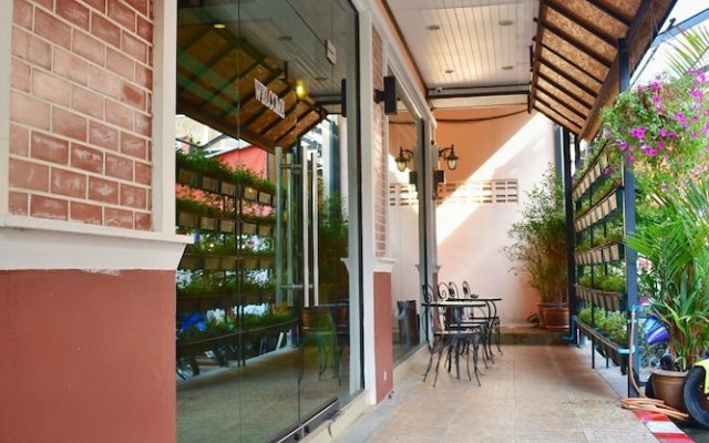 Outdoor Inn Kata Hotel in Mueang, Thailand from 35$, photos, reviews - zenhotels.com hotel front