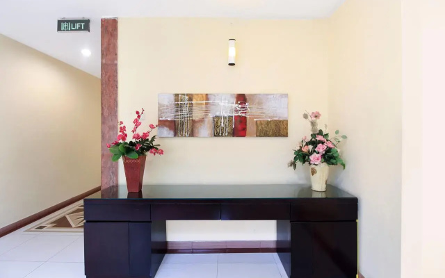 Capital O 175 K-60 Residence