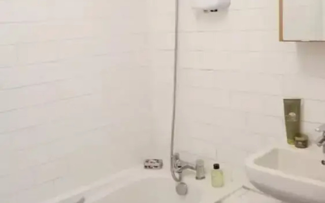 Refurbished 2 Bedroom Flat in Camden