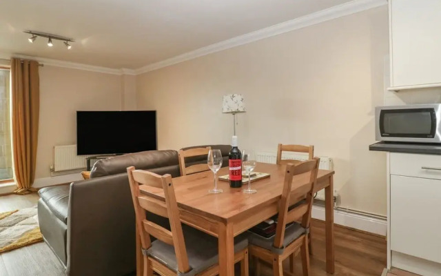 Townbridge Apartment