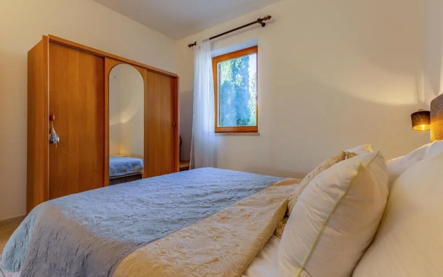 Amazing Home in Pomer With Wifi and 3 Bedrooms