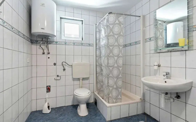 Enticing Apartment in Vir near Seabeach
