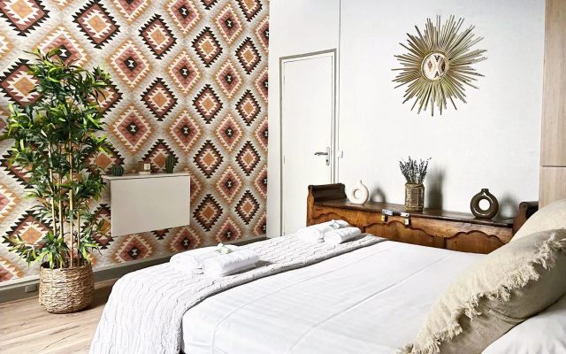 5498 - Le Marais - Best deal