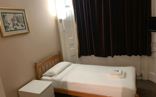 Camden Castle B&B