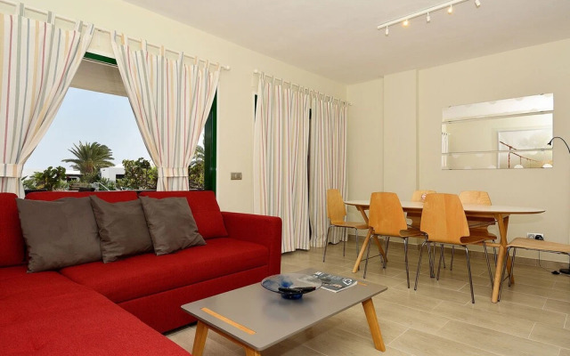 Cozy Apartment in Costa Teguise With Swimming Pool