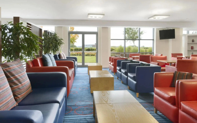 Ramada Encore by Wyndham Doncaster Airport
