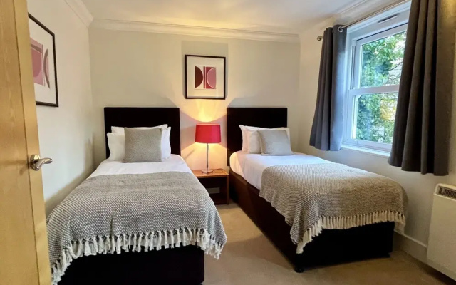 Your Space Apartments - Eden House