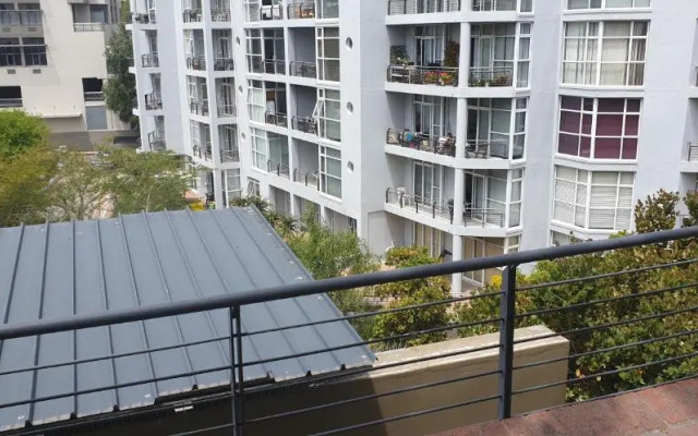 Tyger Waterfront luxurious and central Cape Town