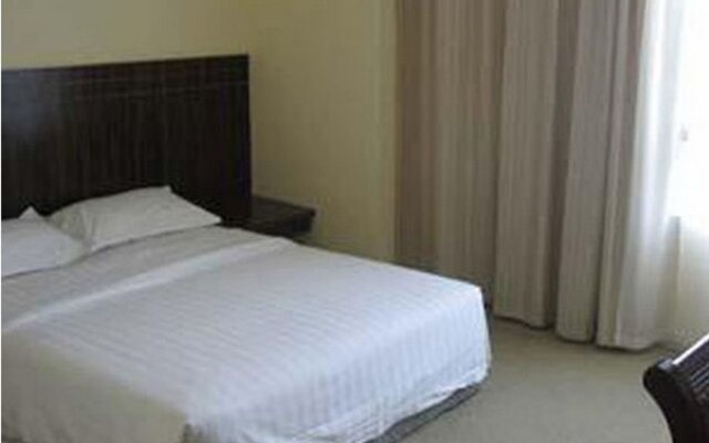 Jitai Hotel (Zhongshan North Road Metro Station)