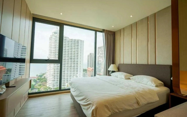 catalogImage