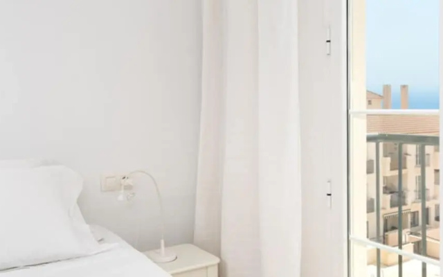 Apartment - 1 Bedroom with Pool and WiFi - 107871