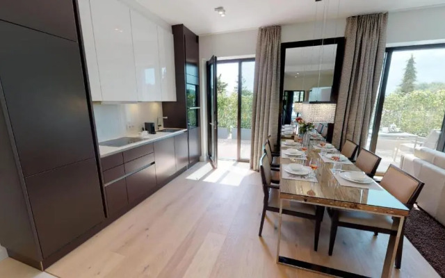 White Pearl Apartment 4.40