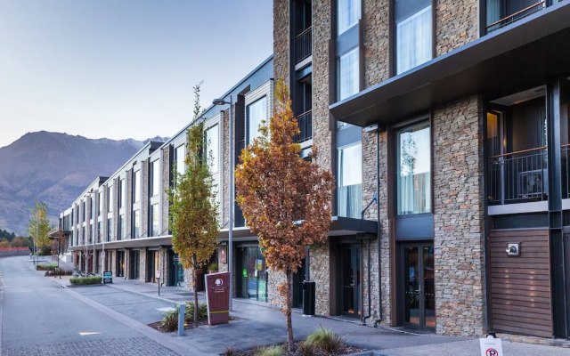 Kawarau Hotel, managed by Hilton