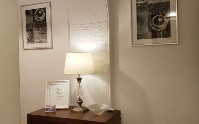 Lyndale Apartment