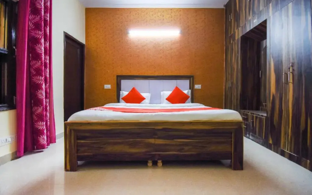 Hotel Kaushik by OYO Rooms