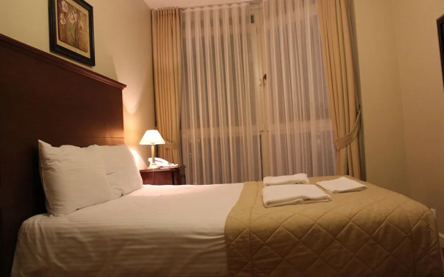 Mono Suites